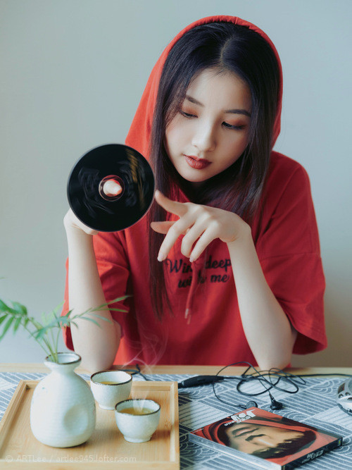 东方铁闸震撼欧洲！富安健洋巴黎之战封神，日本足球再证亚洲之巅